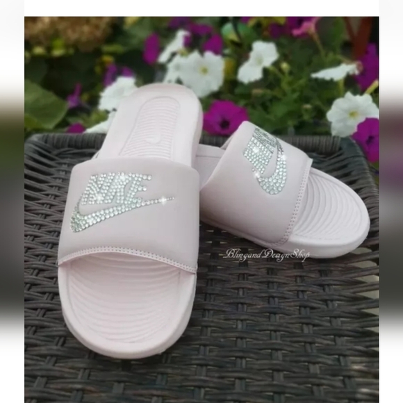 Bling Women Nike Sandals Victori One Slides Pink Custom with Crystal Rhinestones - Picture 4 of 6